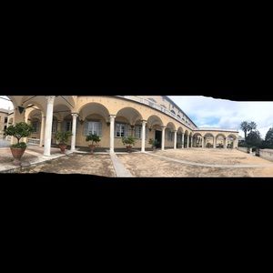 Meet your Posher, Hie